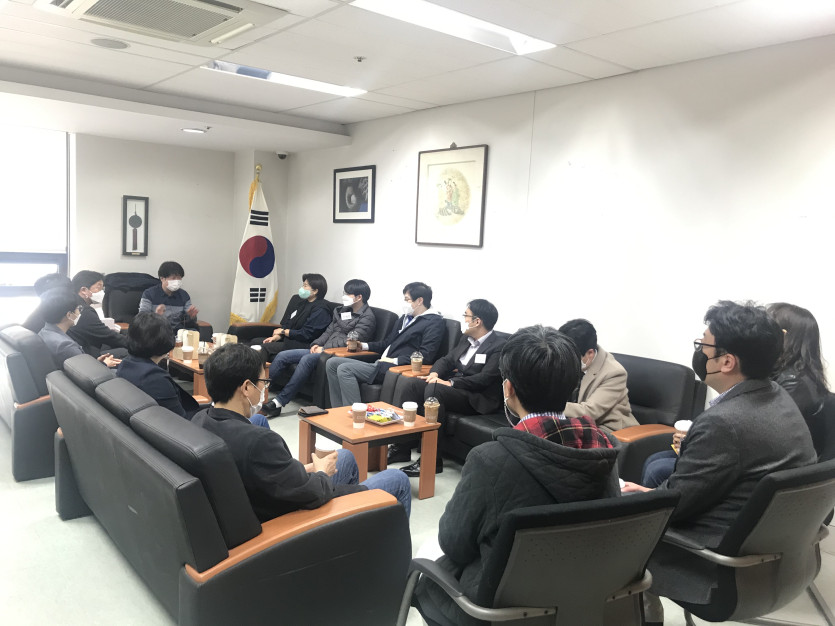 9d59fbf9-ac5f-49bb-80ee-32cc1c44ccb5.jpg